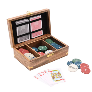 HARVEY MAKIN WOODEN POKER SET